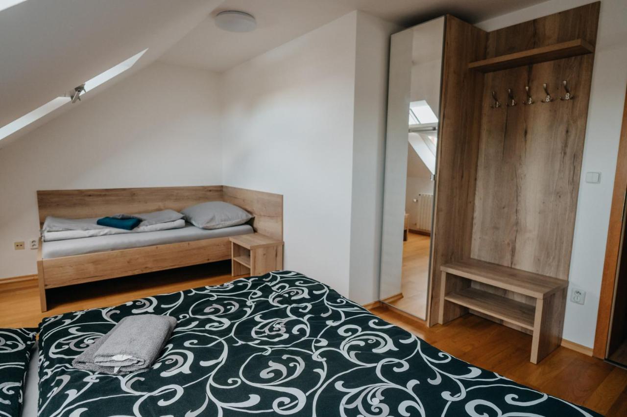 Apartmany Straznice *