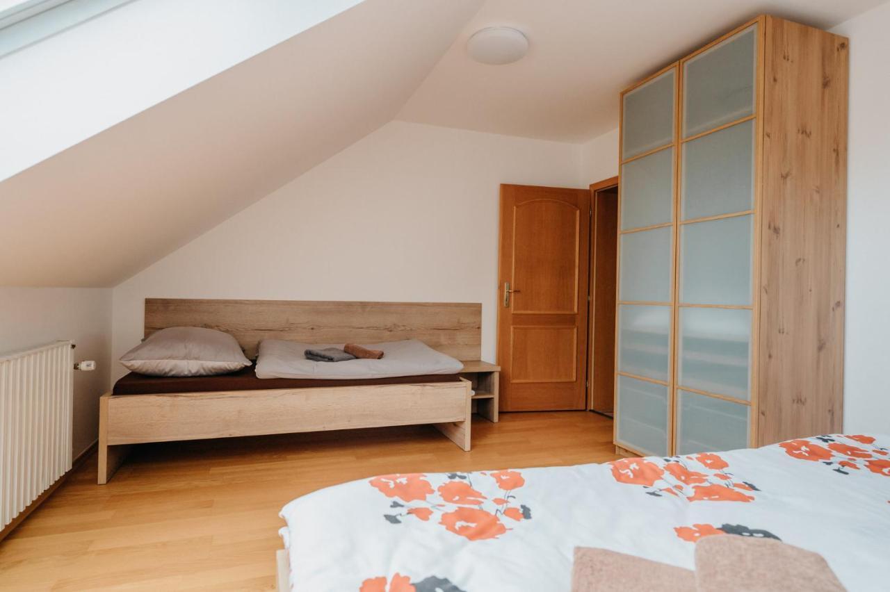 Apartmany Straznice *